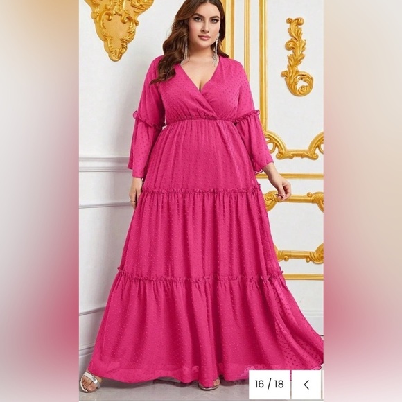 Plus V-Neck maxi with Bell Sleeves Swiss Dot pattern - Picture 2 of 4